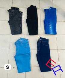 Pantalones elastizados de mujer