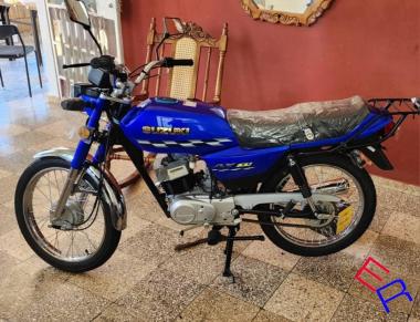 ‎Moto Suzuki AX100